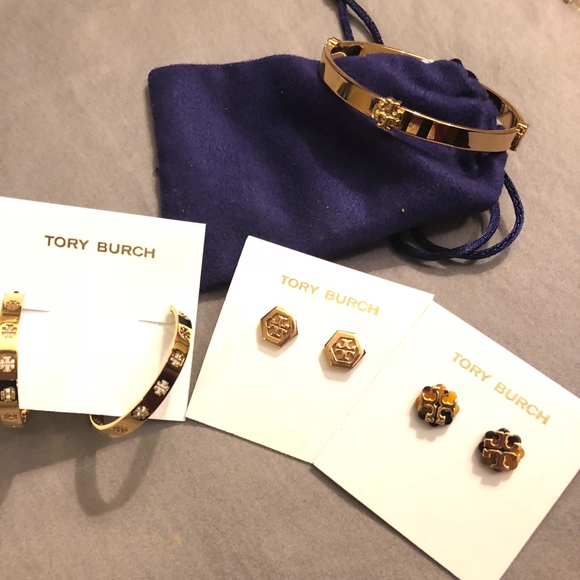 NWT TORY BURCH GOLD Logo Bangle Bracelet - Picture 7 of 7